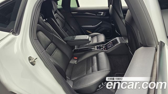 Porsche Panamera 2020 — photo 19