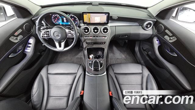 Mercedes-Benz C-Class 2021 — photo 7