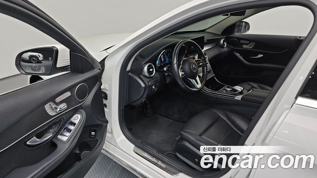 Mercedes-Benz C-Class 2021 — photo 10