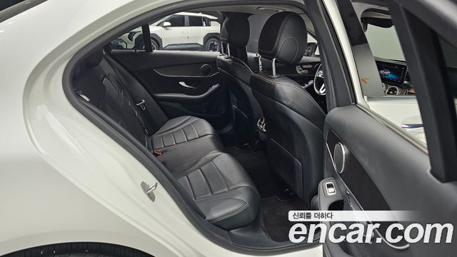 Mercedes-Benz C-Class 2021 — photo 11