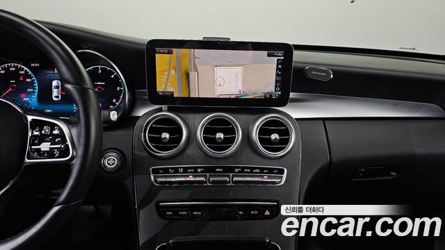 Mercedes-Benz C-Class 2021 — photo 13