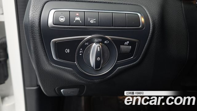 Mercedes-Benz C-Class 2021 — photo 20