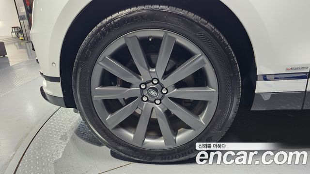 Land Rover Range Rover Velar 2018 — photo 5
