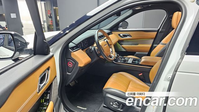 Land Rover Range Rover Velar 2018 — photo 10