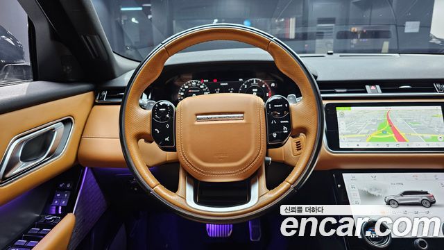 Land Rover Range Rover Velar 2018 — photo 13