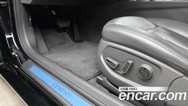 Hyundai Genesis 2016 — photo 24