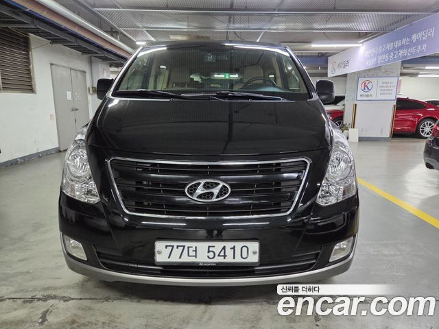 Hyundai Starex 2017 — photo 2