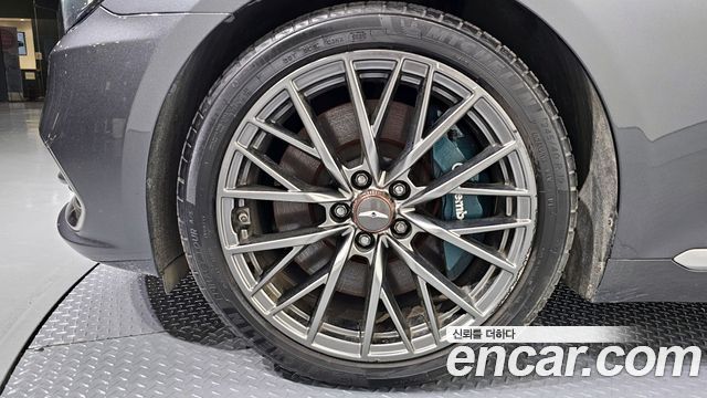 Genesis G80 2017 — photo 5