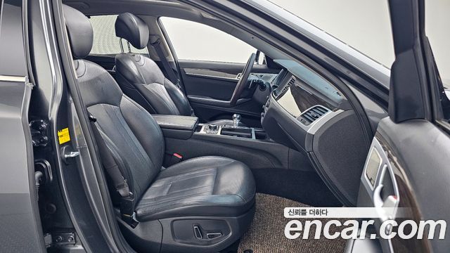 Genesis G80 2017 — photo 12