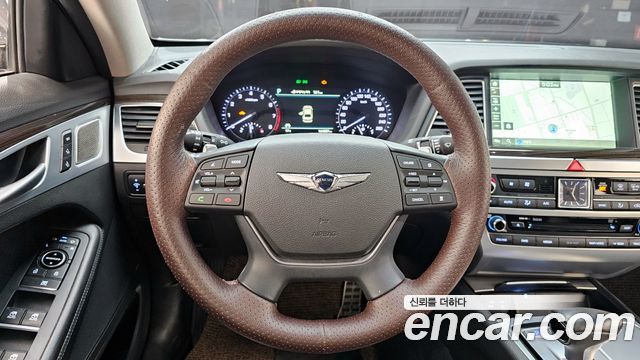 Genesis G80 2017 — photo 13