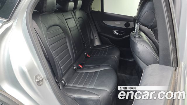 Mercedes-Benz GLC-Class 2017 — photo 12