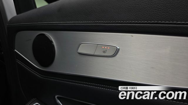 Mercedes-Benz GLC-Class 2017 — photo 17