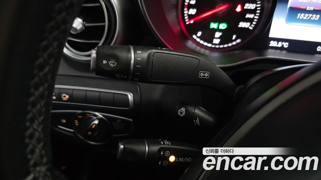 Mercedes-Benz GLC-Class 2017 — photo 19
