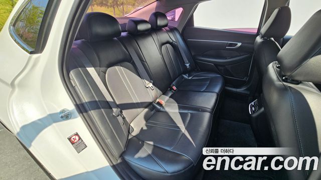 Hyundai Sonata 2020 — photo 11