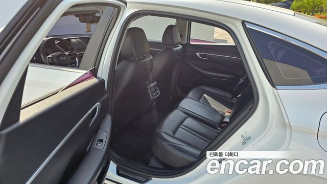 Hyundai Sonata 2020 — photo 18