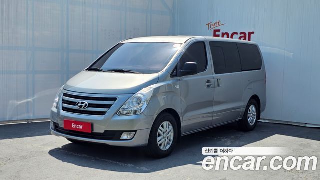 Hyundai Starex 2017 — photo 1