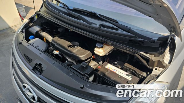 Hyundai Starex 2017 — photo 6