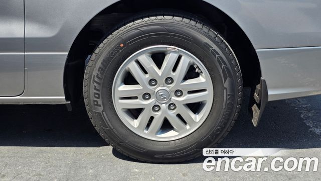Hyundai Starex 2017 — photo 7