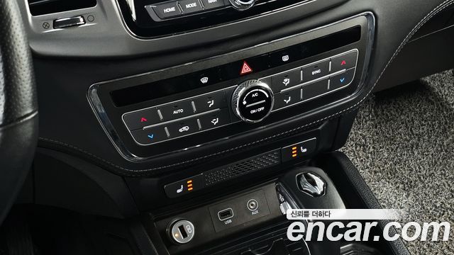 KG Mobility Rexton 2019 — photo 23