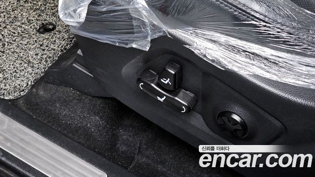 KG Mobility Rexton 2019 — photo 31