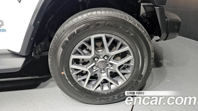 Jeep Wrangler 2021 — photo 7