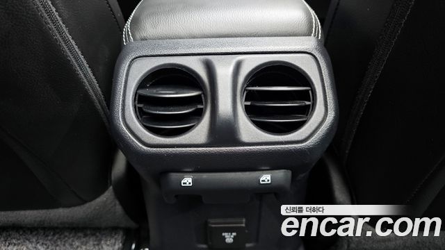 Jeep Wrangler 2021 — photo 31