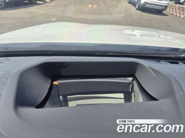 BMW 5-Series 2022 — photo 13