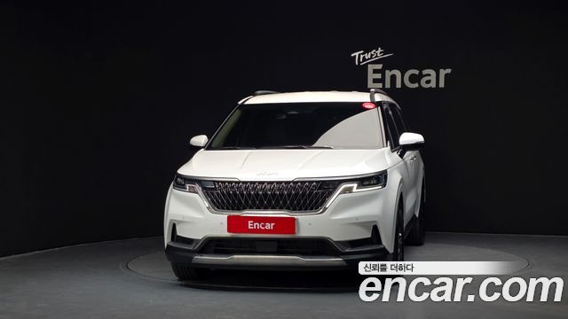 Kia Canival 2023 — photo 3