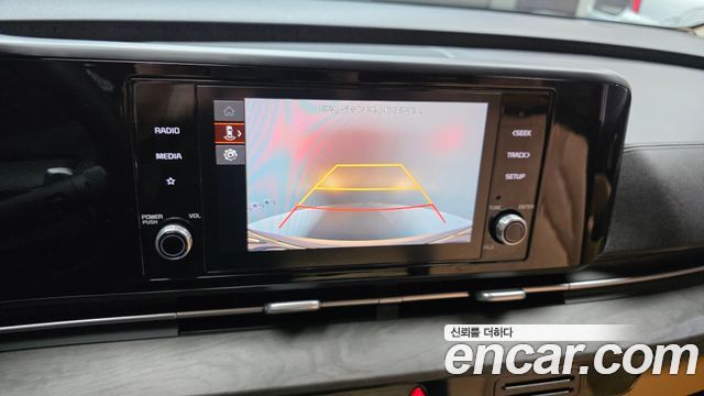 Kia Canival 2023 — photo 24