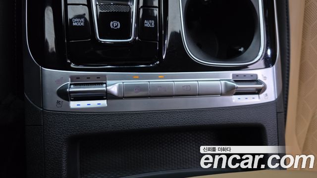 Kia Canival 2023 — photo 30