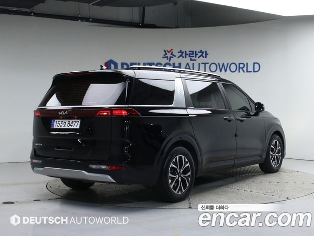 Kia Canival 2022 — photo 3