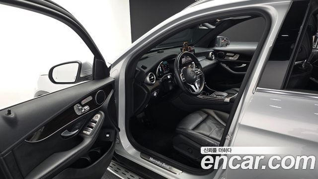 Mercedes-Benz GLC-Class 2020 — photo 10