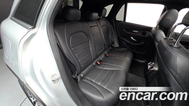 Mercedes-Benz GLC-Class 2020 — photo 11