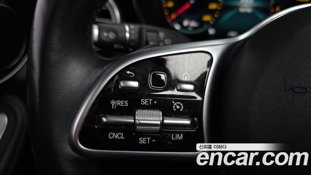 Mercedes-Benz GLC-Class 2020 — photo 16