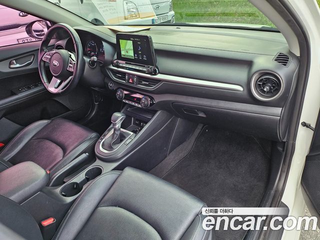 Kia K3 2021 — photo 19