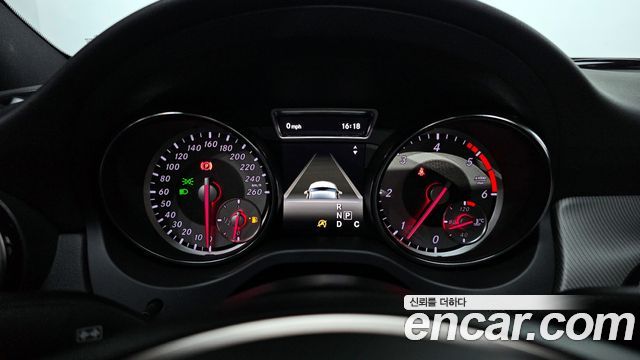 Mercedes-Benz CLA-Class 2016 — photo 8
