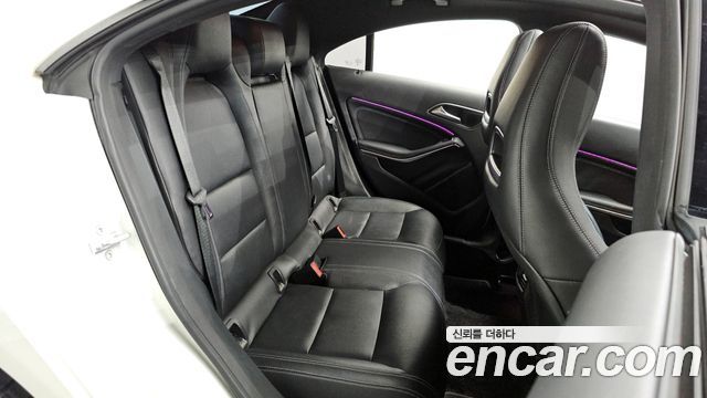Mercedes-Benz CLA-Class 2016 — photo 11