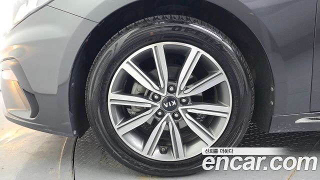 Kia K5 2019 — photo 5