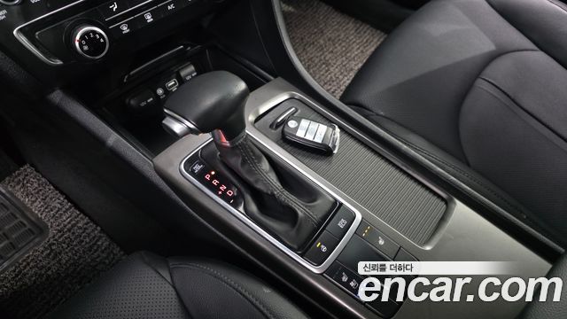 Kia K5 2019 — photo 12