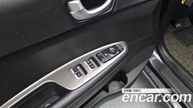Kia K5 2019 — photo 19