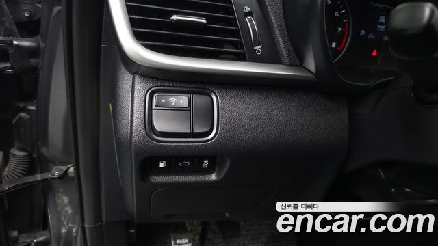 Kia K5 2019 — photo 20