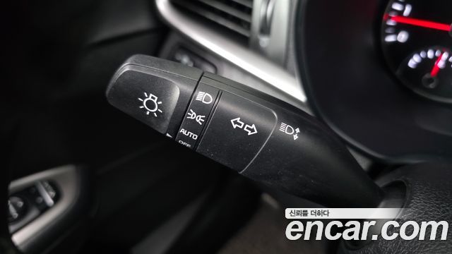 Kia K5 2019 — photo 22