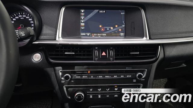 Kia K5 2019 — photo 23