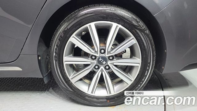 Kia K5 2019 — photo 7