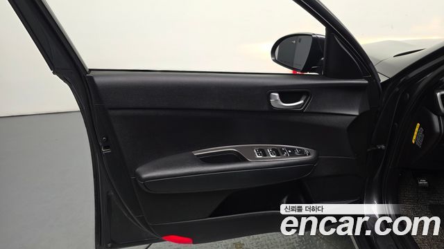 Kia K5 2019 — photo 14