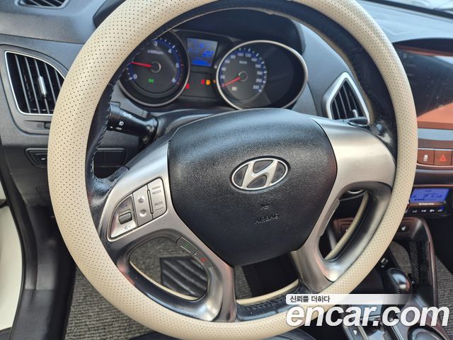 Hyundai Tucson 2010 — photo 13