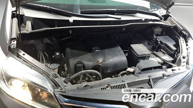Toyota Sienna 2019 — photo 6