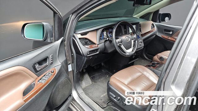 Toyota Sienna 2019 — photo 12