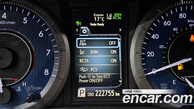 Toyota Sienna 2019 — photo 16