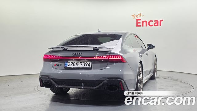 Audi RS7 2025 — photo 4
